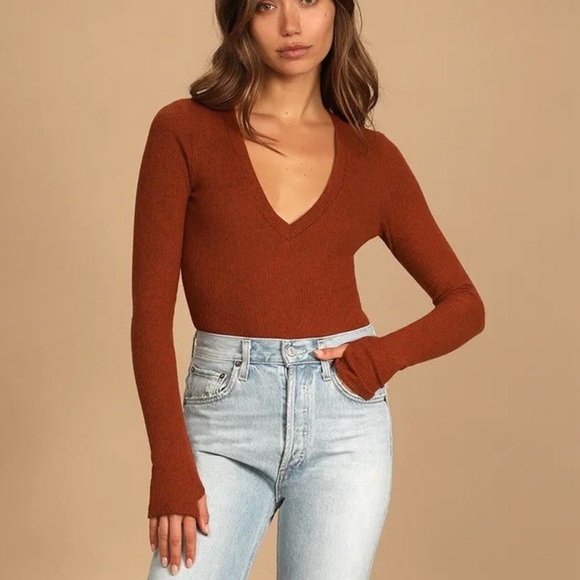 Monki Ribbed Long Sleeve Deep V Bodysuit - Picture 1 of 5